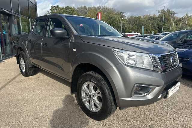 Nissan Navara Double Cab Pick Up Acenta 2.3dCi 163 TT 4WD
