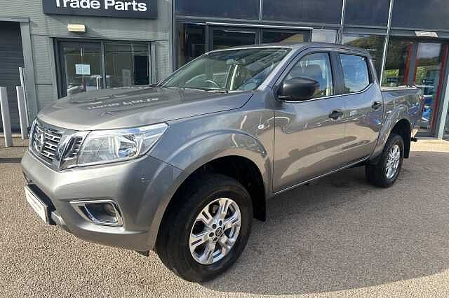 Nissan Navara Double Cab Pick Up Acenta 2.3dCi 163 TT 4WD