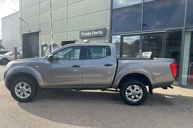 Nissan Navara Double Cab Pick Up Acenta 2.3dCi 163 TT 4WD