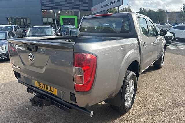 Nissan Navara Double Cab Pick Up Acenta 2.3dCi 163 TT 4WD