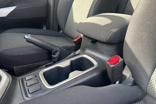 Nissan Navara Double Cab Pick Up Acenta 2.3dCi 163 TT 4WD