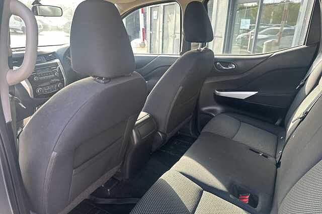 Nissan Navara Double Cab Pick Up Acenta 2.3dCi 163 TT 4WD