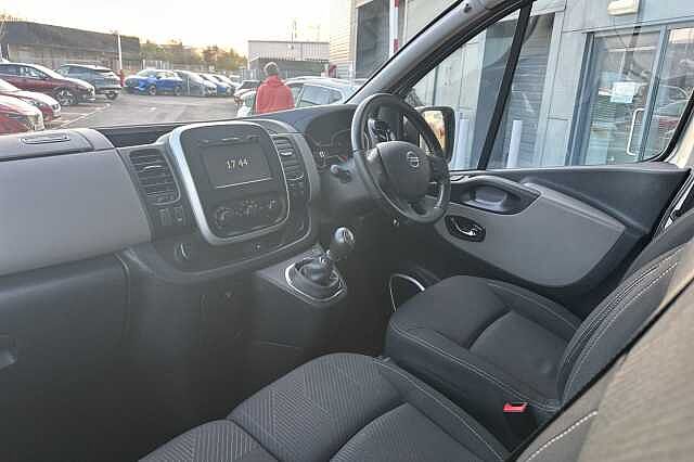 Nissan NV300 Combi 1.6 dCi Tekna