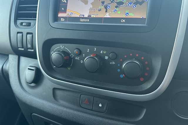 Nissan NV300 Combi 1.6 dCi Tekna