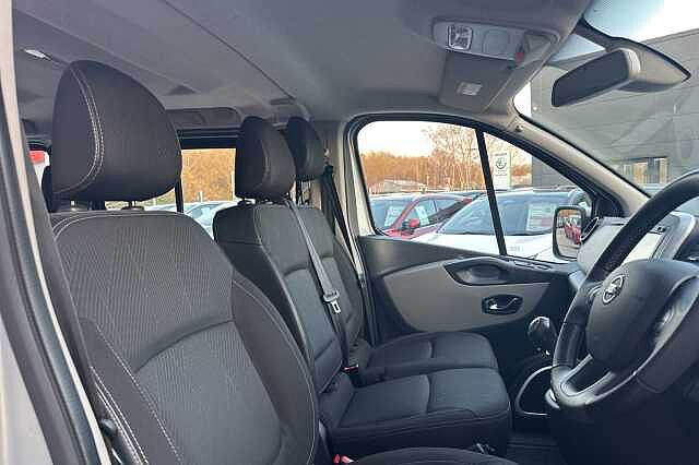 Nissan NV300 Combi 1.6 dCi Tekna