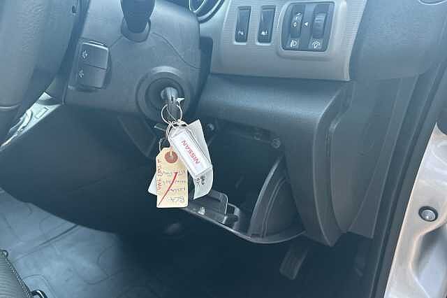 Nissan NV300 Combi 1.6 dCi Tekna