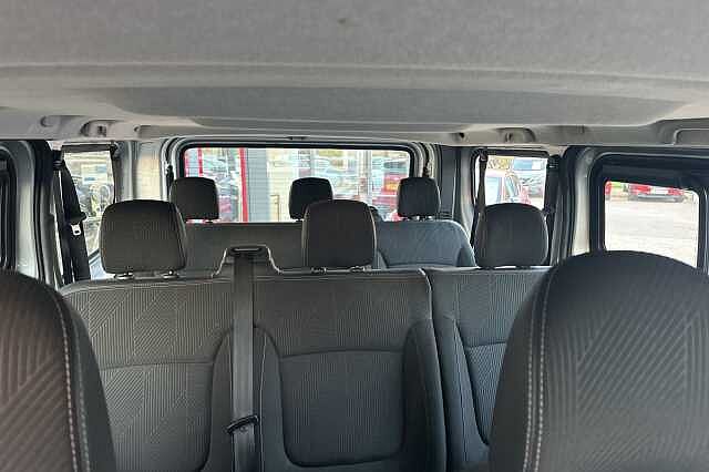 Nissan NV300 Combi 1.6 dCi Tekna