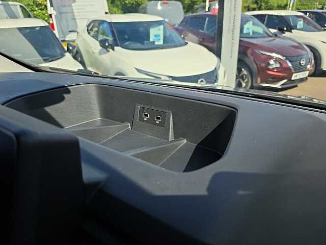 Nissan Primastar 30 L2 2.0 dCi 130ps H1 Tekna Van
