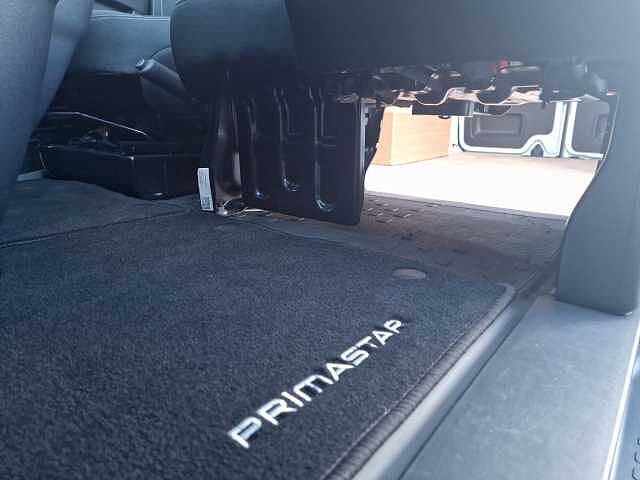 Nissan Primastar 30 L1 2.0 dCi 130ps H1 Tekna Van