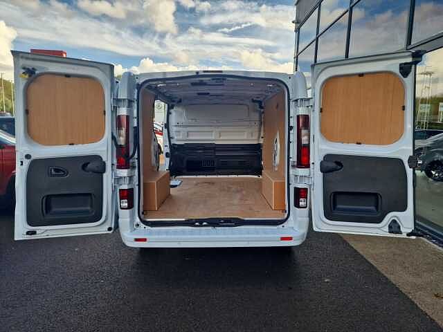 Nissan Primastar 30 L1 2.0 dCi 130ps H1 Tekna Van