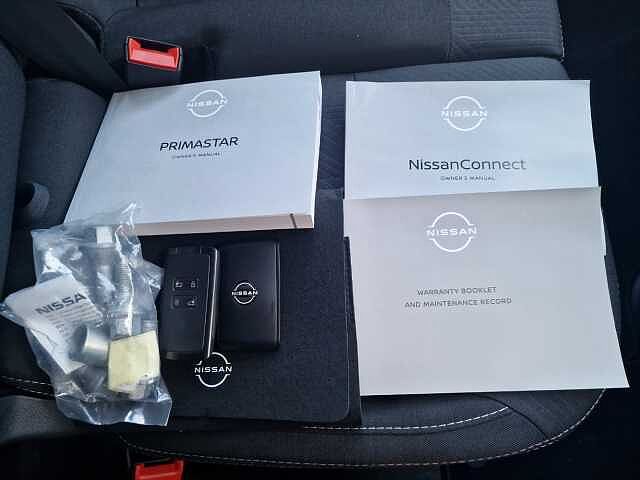 Nissan Primastar 30 L1 2.0 dCi 130ps H1 Tekna Van