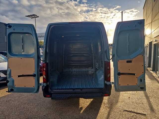 Nissan Interstar F35 L2 2.0 dci 130ps H2 Acenta Van