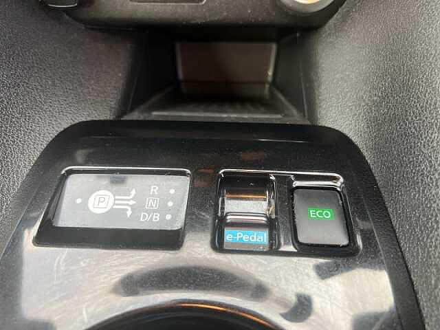 Nissan LEAF 110kW Acenta 40kWh 5dr Auto [6.6kw Charger]