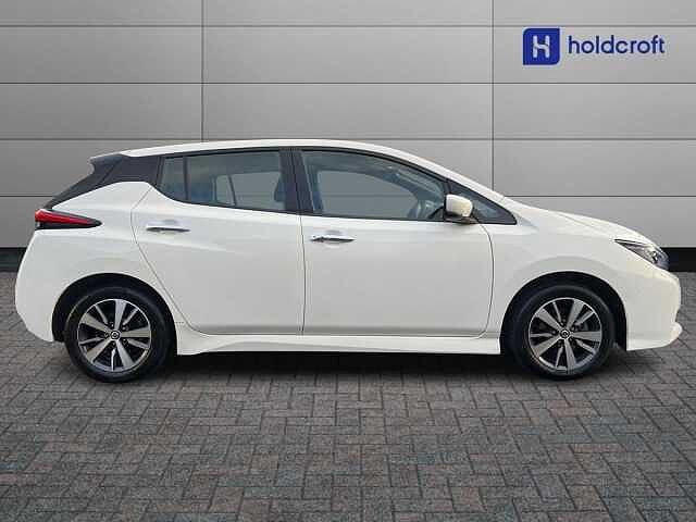 Nissan LEAF 110kW Acenta 40kWh 5dr Auto [6.6kw Charger]