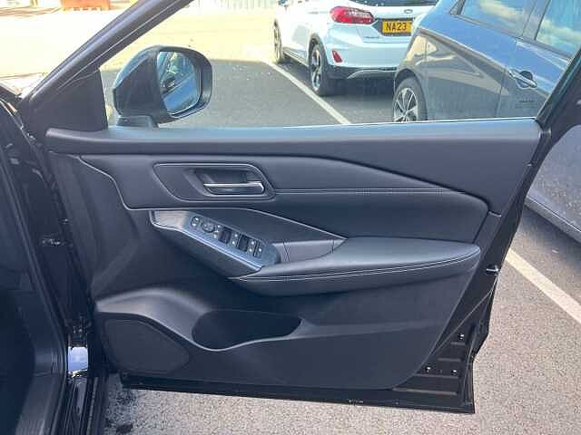 Nissan Qashqai 1.3 DiG-T MH Acenta Premium 5dr