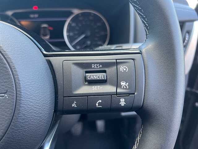 Nissan Qashqai 1.3 DiG-T MH Acenta Premium 5dr