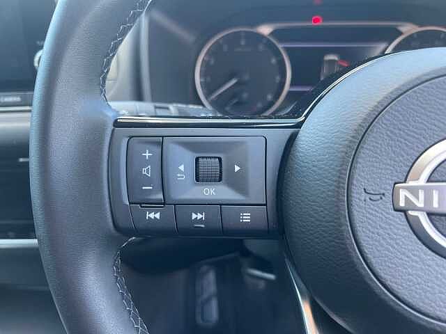 Nissan Qashqai 1.3 DiG-T MH Acenta Premium 5dr