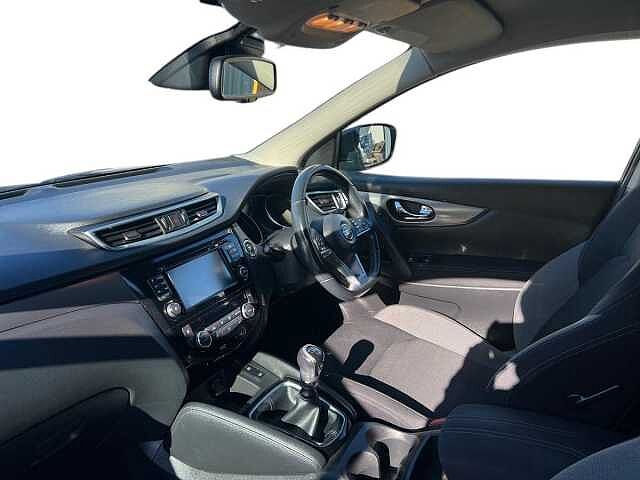 Nissan Qashqai 1.2 DiG-T N-Connecta 5dr