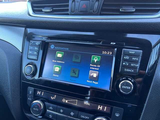 Nissan Qashqai 1.2 DiG-T N-Connecta 5dr