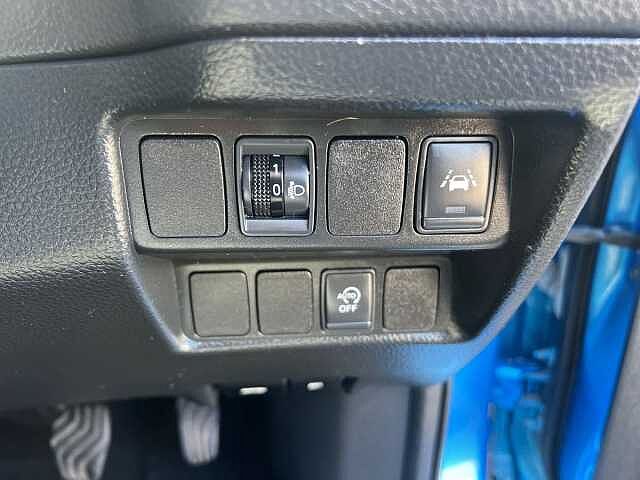 Nissan Qashqai 1.2 DiG-T N-Connecta 5dr