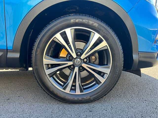 Nissan Qashqai 1.2 DiG-T N-Connecta 5dr