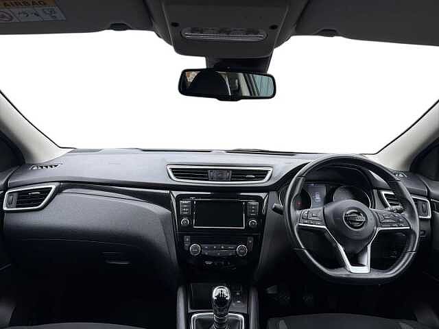 Nissan Qashqai 1.3 DiG-T Acenta Premium 5dr