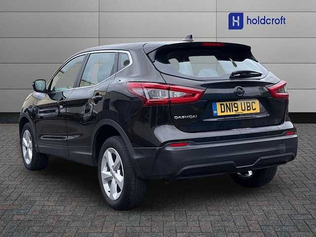Nissan Qashqai 1.3 DiG-T Acenta Premium 5dr