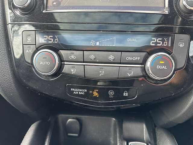 Nissan Qashqai 1.5 dCi N-Connecta 5dr