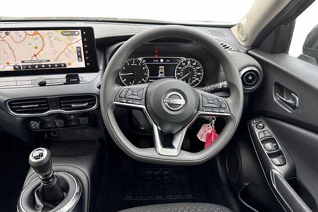 Nissan Juke 1.0 DiG-T Acenta Premium 5dr