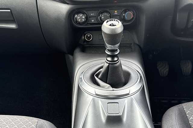 Nissan Juke 1.0 DiG-T Acenta Premium 5dr