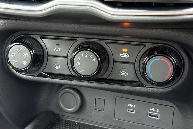 Nissan Juke 1.0 DiG-T Acenta Premium 5dr