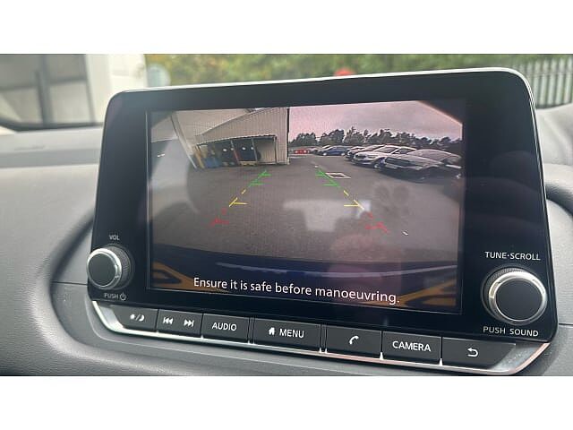 Nissan Qashqai 1.3 DiG-T MH Acenta Premium 5dr Petrol Hatchback