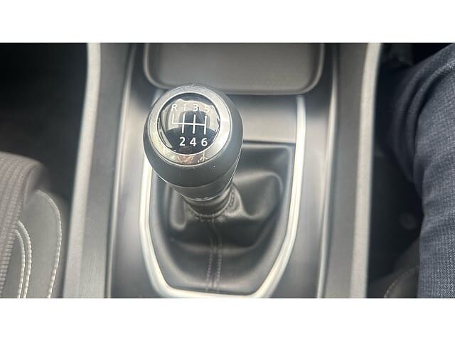 Nissan Qashqai 1.3 DiG-T MH Acenta Premium 5dr Petrol Hatchback