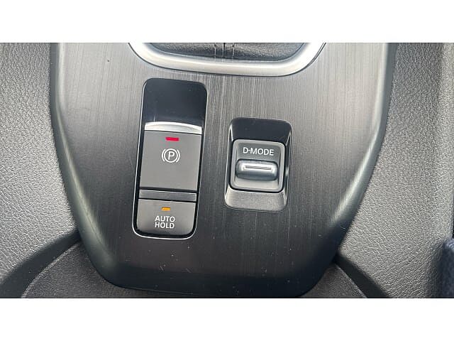 Nissan Qashqai 1.3 DiG-T MH Acenta Premium 5dr Petrol Hatchback