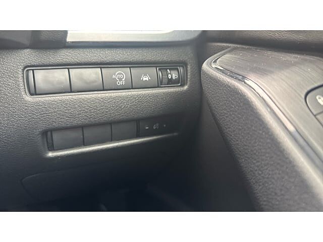 Nissan Qashqai 1.3 DiG-T MH Acenta Premium 5dr Petrol Hatchback