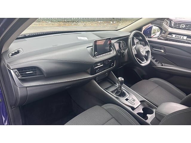 Nissan Qashqai 1.3 DiG-T MH Acenta Premium 5dr Petrol Hatchback