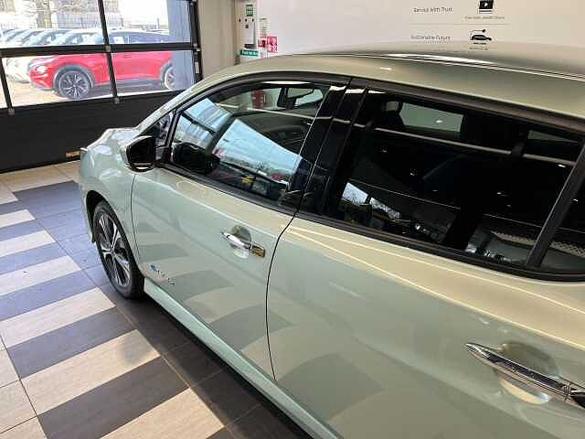 Nissan Leaf 160kW e+ Tekna 62kWh 5dr Auto