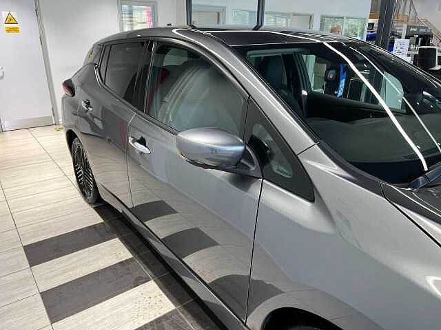 Nissan Leaf 110kW N-Connecta 39kWh 5dr Auto