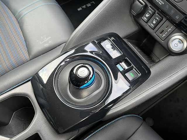 Nissan Leaf 110kW N-Connecta 39kWh 5dr Auto