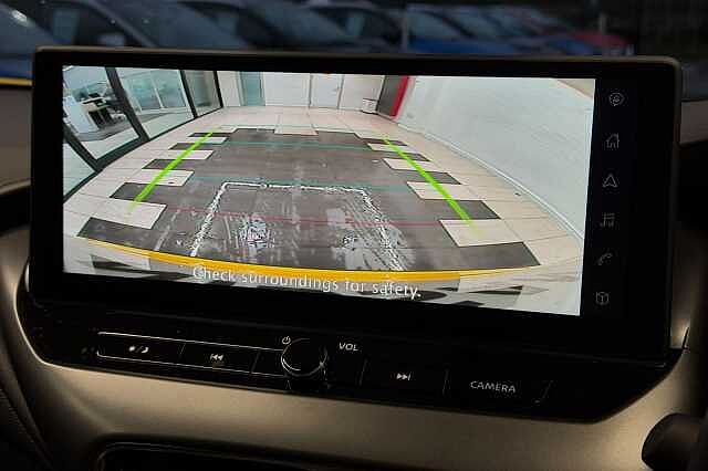 Nissan Juke 1.0 DiG-T N-Connecta 5dr