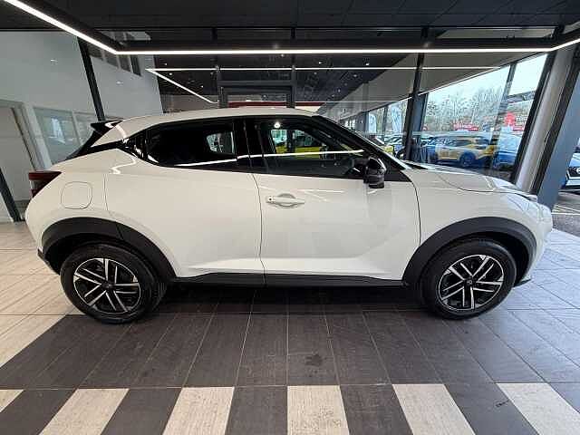 Nissan Juke 1.0 DiG-T N-Connecta 5dr