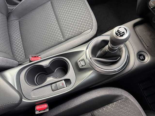 Nissan Juke 1.0 DiG-T N-Connecta 5dr