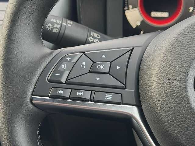 Nissan Juke 1.0 DiG-T N-Connecta 5dr