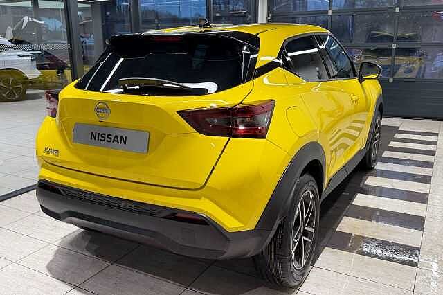 Nissan Juke 1.0 DiG-T N-Connecta 5dr DCT