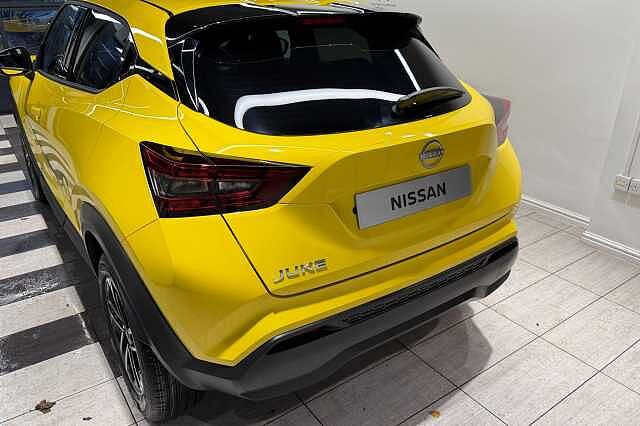Nissan Juke 1.0 DiG-T N-Connecta 5dr DCT