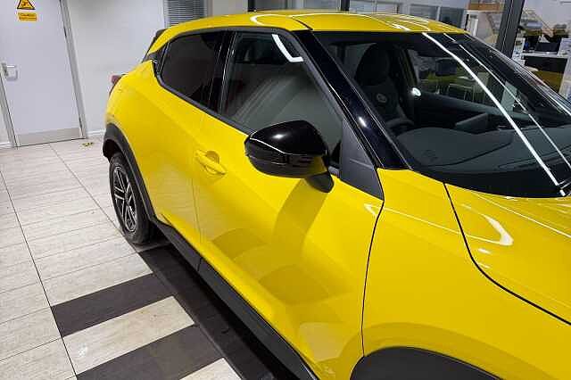 Nissan Juke 1.0 DiG-T N-Connecta 5dr DCT
