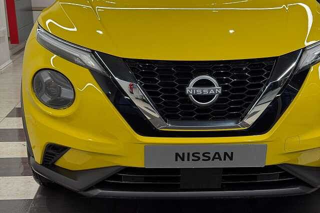 Nissan Juke 1.0 DiG-T N-Connecta 5dr DCT