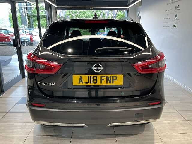 Nissan Qashqai 1.2 DiG-T N-Connecta 5dr