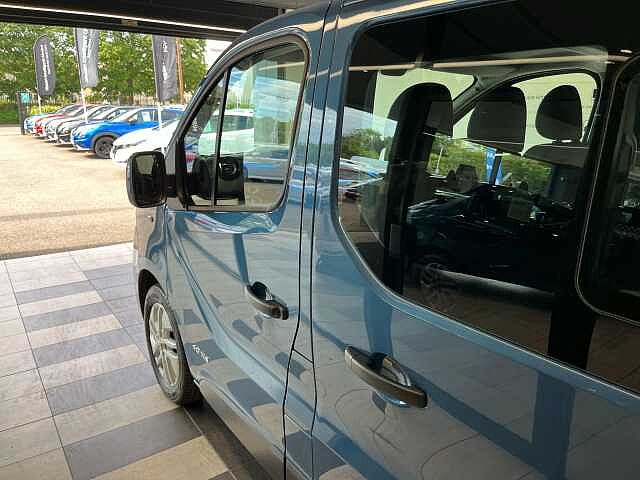 Nissan Nv300 30 L1 2.0 dCi 145ps H1 Tekna Crew Van