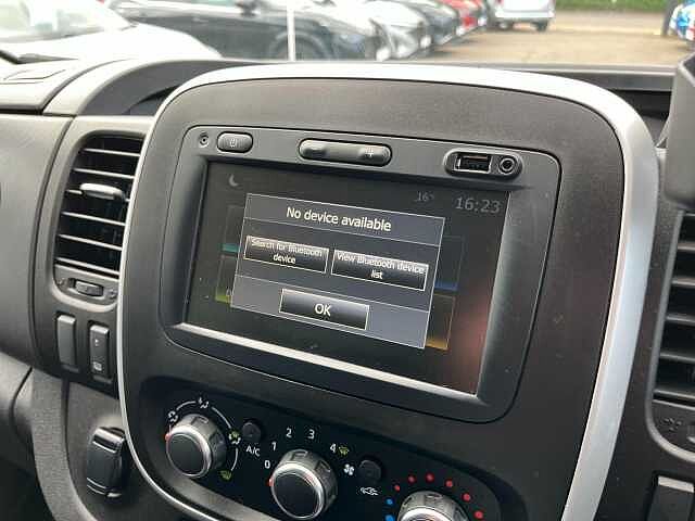 Nissan Nv300 30 L1 2.0 dCi 145ps H1 Tekna Crew Van